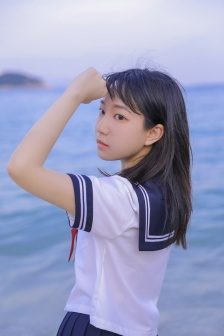 被两个领导夹在中间做怎么办